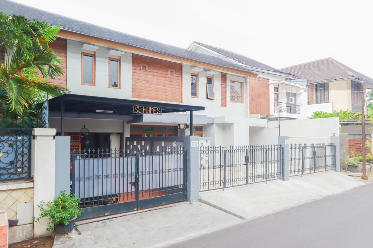 OYO2196 Ss家园酒店 雅加达 外观 照片